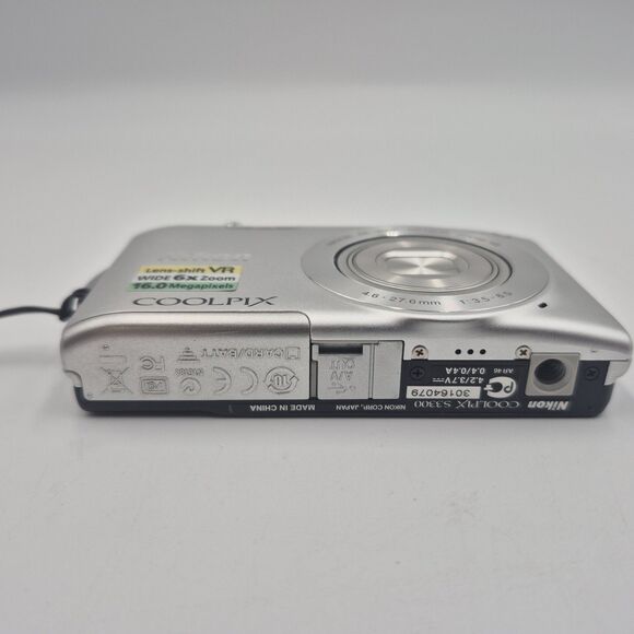 Nikon COOLPIX S3300 Silver Compact Digital Camera USED TESTED - Picture 5 of 8